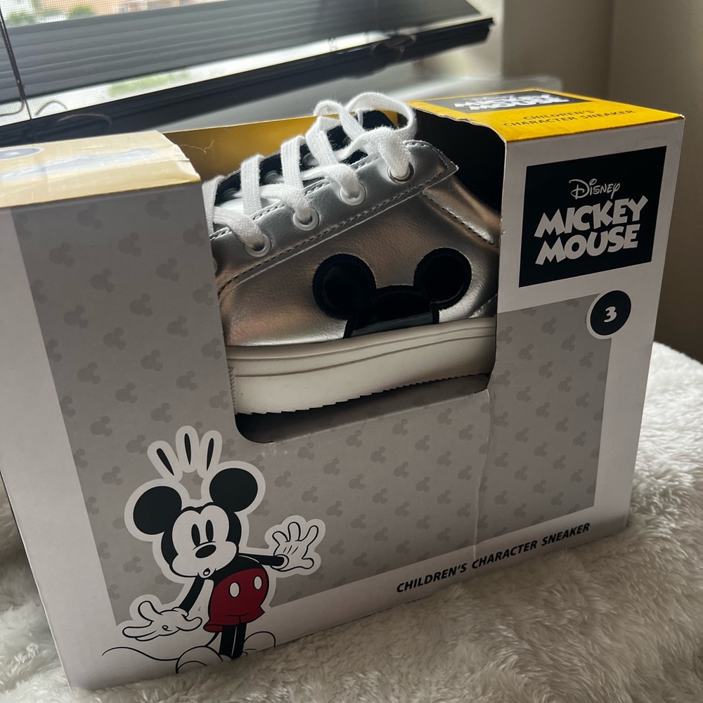 Disney Mickey Mouse, children’s character sneakers